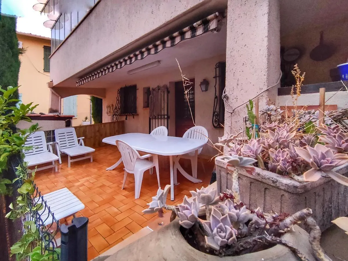 Apartment Escale Bord De Mer Antibes