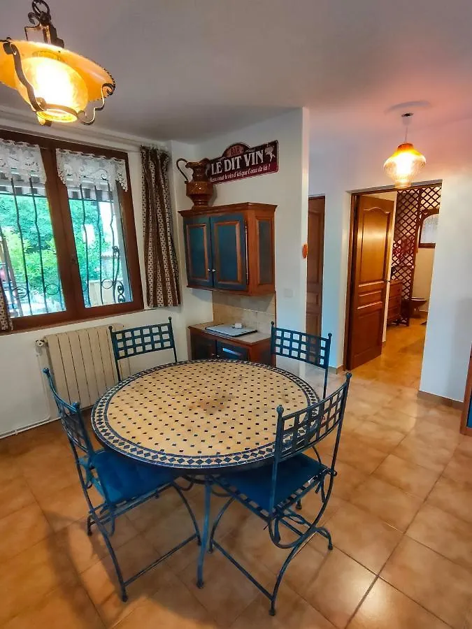 Apartment Escale Bord De Mer Antibes France